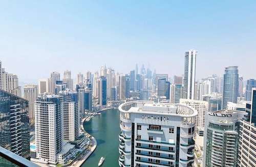 Jabal Ali 2 Apartment | Luxurious 2BR in Stella Maris, Ain & Marina View
