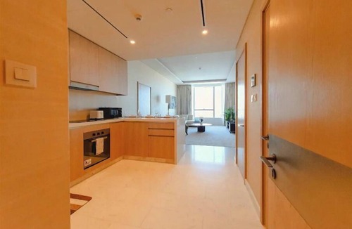 Deira Apartment | LUXURIOUS ONE BED APARTMENT IN PALM JUMEIRAH