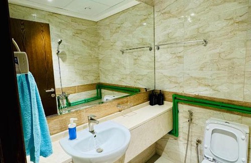 Al Muraqqabat House | Luxurious Room with Dedicated Bathroom Near Rigga Metro with all Modern Facilities