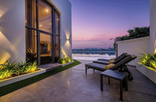 Palm Jumeirah Villa | Luxurious Villa Sunny Haven