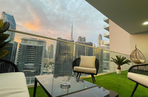 Downtown Dubai Apartment | Luxury 2BR Apartment With Burj Khalifa View