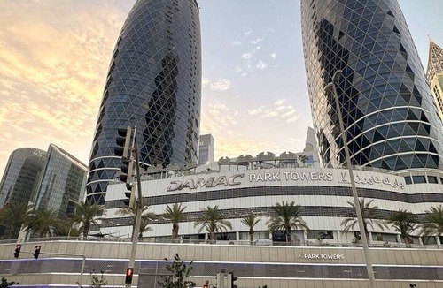 DIFC Apartment | Luxury 2BR w/Pool | Near Dubai Mall, Burj Khalifa, Metro