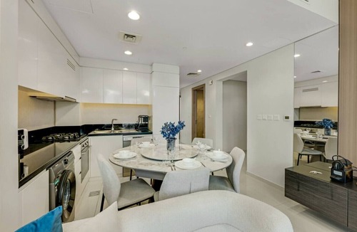 Sheikh Zayed Road Apartment | Luxury 3BR Aykon: High Floor w/Spectacular Views