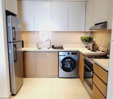 Dubai Apartment | Luxury 42-Floor 1BR flat in Harbour Views