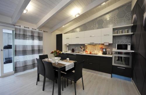 Sant'Antonio Abate Apartment | Luxury Apartment Della Marca