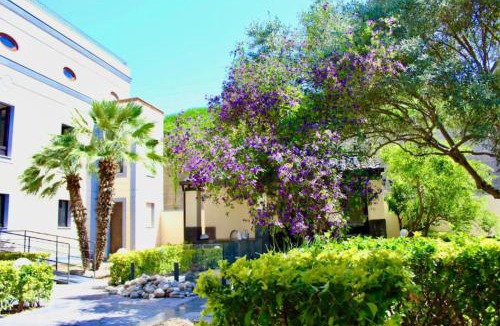 Pozzuoli Apartment | Luxury Apartment with balcony garden view