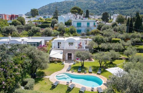 Anacapri Villa | Luxury central Villa with pool and privacy