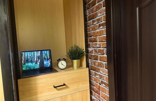 Al Satwa House | Luxury Hostel Bedspace in Downtown Near Emirates Towers Metro