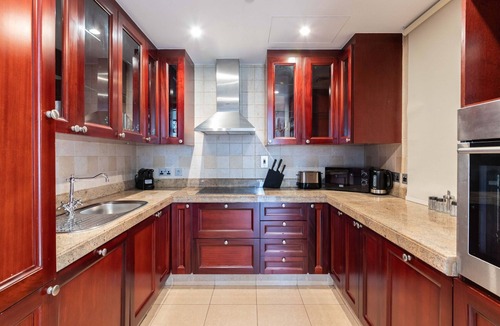 Downtown Dubai Apartment | Luxury Living Next to Dubai Mall & Burj Khalifa