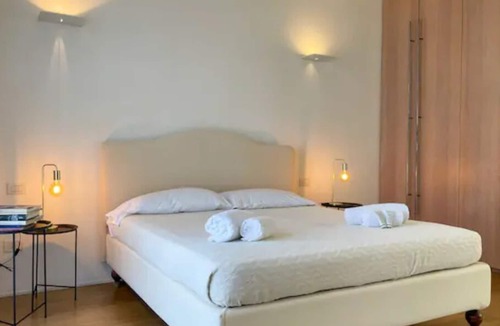 Gioia Apartment | Luxury Penthouse with Stunning View and Hammam
