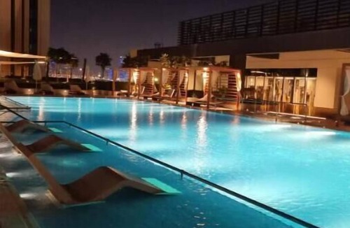 Jadaf Apartment | Luxury pool view apartment