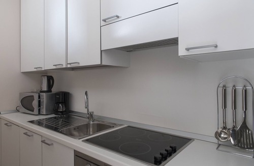 Santa Lucia Apartment | Luxury San Carlo apartment in the heart of Naples with sea view