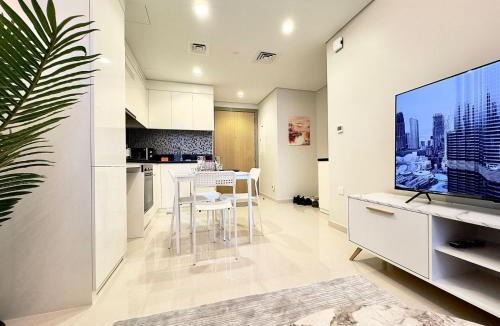 Sheikh Zayed Road Apartment | Luxury Two Bed Room In Business Bay