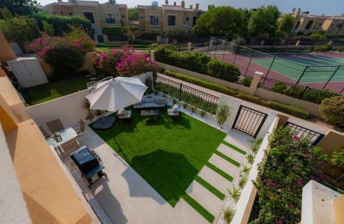 Arabian Ranches Villa | Luxury Villa in Ranches 1, on Pool and Park