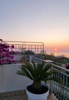 Pizzo Apartment | MAGIK hill
