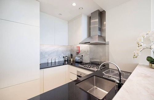 Downtown Dubai Apartment | Magnificent | 2 BR | Burj Khalifa & Downtown View