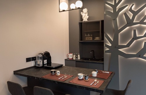 Rivotorto Apartment | Magnificent suite with king-size bed/hydromassage