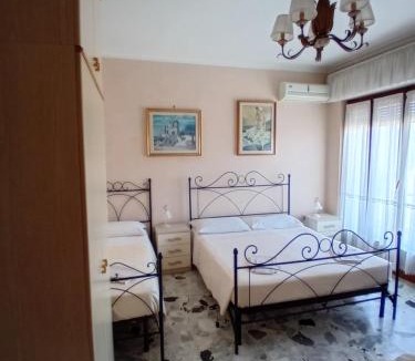 Soverato Marina Bed & Breakfast | Maison Manni' B&B