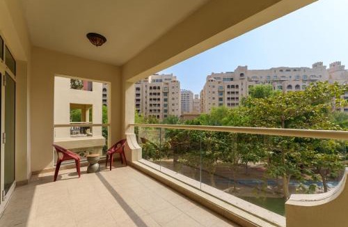 Palm Jumeirah Apartment | Maison Privee - Elegant Coastal Apt on Palm Jumeirah