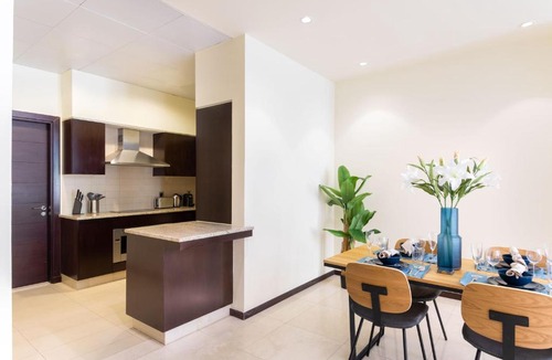 Palm Jumeirah Apartment | Maison Privee - Luxury 1BR Apt Few Steps Away from the Beach