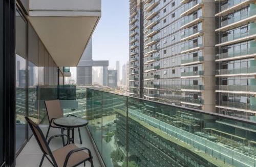 Bur Dubai Apartment | Maison Privee - Urban Parkside Living near the Iconic Dubai Frame