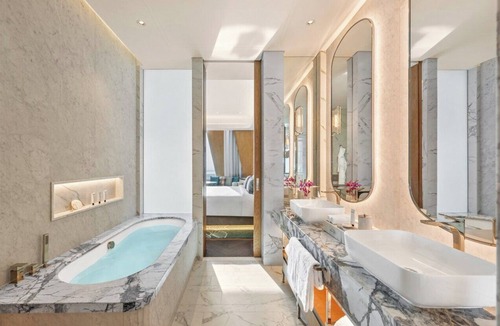 Al Wasl Hotel | Mandarin Oriental Downtown, Dubai