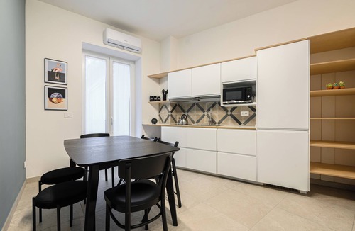 Vasto Apartment | Marsala Apartment at Central Station