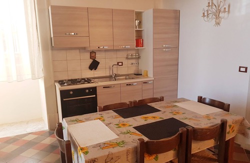 Tropea Apartment | Martina, centre, 5 min. walk beach, 10 min walk trainstation in palazzo 1721