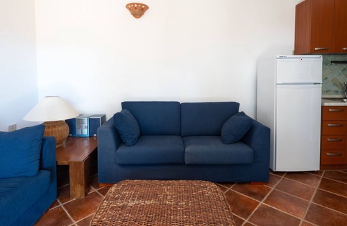Case Peschiera-Lu Fraili Apartment | Mediterranea - One Bedroom Apartment, Sleeps 4
