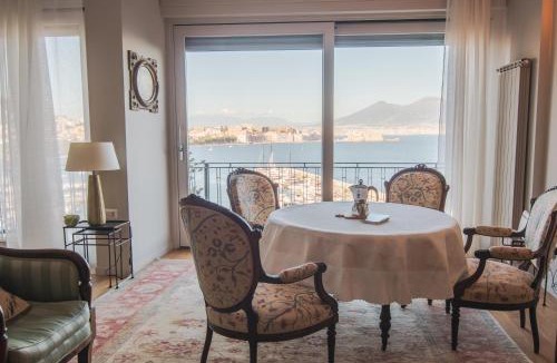 Mergellina House | Mergellina Seaside Panoramic Luxury Apartment with Lift