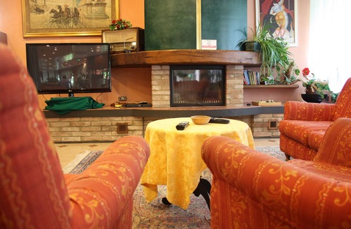 San Faustino-Madonnina-Quattroville Hotel | Mini Hotel Le Ville