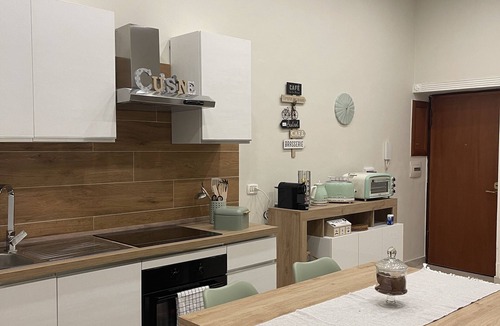 Naples City Centre Apartment | Miracles on 32nd street