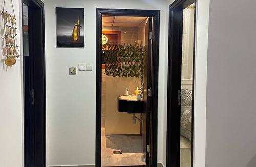Beach & Coast Apartment | Modern 1 Bedroom Entire Apartment