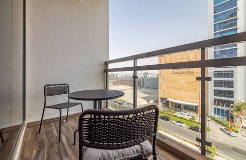 Al Sufouh 1 Apartment | Modern 1BDR Apartment with Excellent City View/Media city