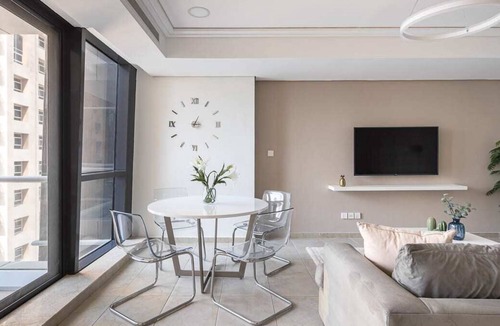 Jumeirah Lake Towers Apartment | Modern 1BR in JLT w/ Serene Lake Views!