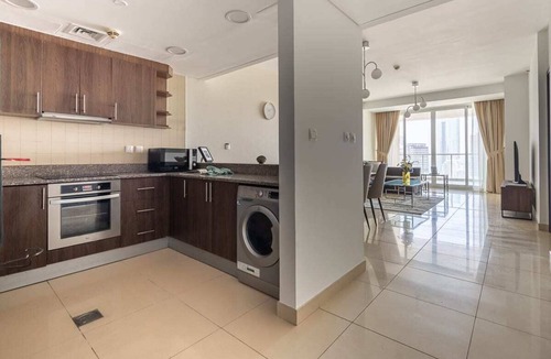 Jumeirah Lake Towers Apartment | Modern 1BR in JLT with Large Balcony & City Views