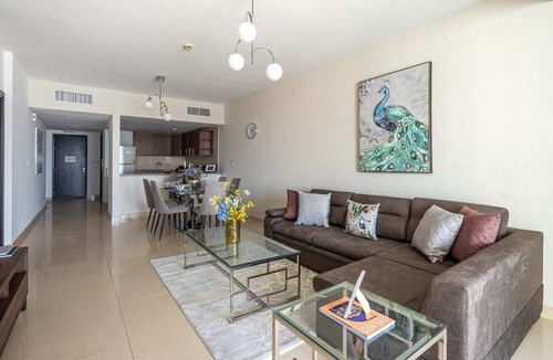 Jumeirah Lake Towers Apartment | Modern 1BR in JLT with Large Balcony & City Views