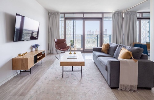 Jadaf Apartment | Modern 1BR in Prestigious Waterfront Location!