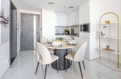 Al Barsha Apartment | Modern 1BR - Just a Short Walk to Miracle Garden!
