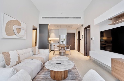 Al Barsha Apartment | Modern 2 BR Apartment near Dubai Butterfly Garden
