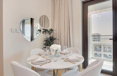 Dubai Apartment | Modern 2BR Apartment - Vida Residences Creek Beach - Creek Beach Access