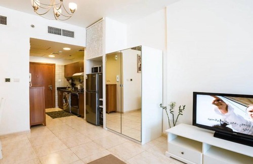 Dubai Apartment | Modern and cosy studio in Dubai Land