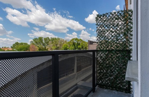 Bolognina Apartment | Modern apartment located on the second floor of a building, equipped with a lift (to access it you have to climb 6 steps)45 sqm apartment, with bedroom and bathroom. The whole house is equipped with an internet connection.Essential services such as super