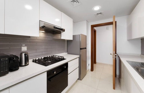 Business Bay Apartment | Modern Business Bay Retreat w/Dubai Canal Views