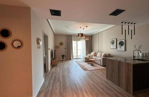 The Greens Apartment | Modern-Chic 1BR in The Greens - Central Dubai