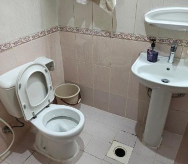 Al Qasimia House | Modern Comfort Stay