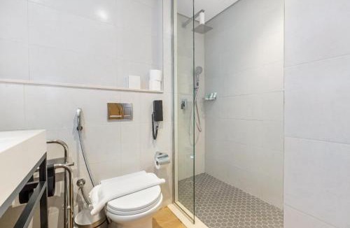 Jumeirah Village Triangle Apartment | Modern Studio in JVT - Balcony, Pool, Gym