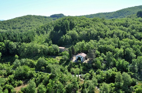 Ortignano Raggiolo House | Modish Farmhouse in Ortignano with Swimming Pool