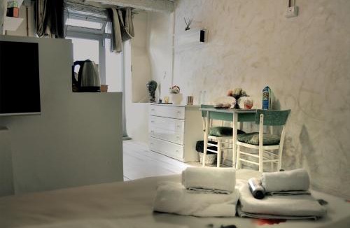 Monte San Savino Bed & Breakfast | Mono 127