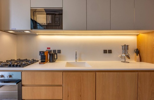 Al Satwa Apartment | Mood 45 - Deluxe Studio
